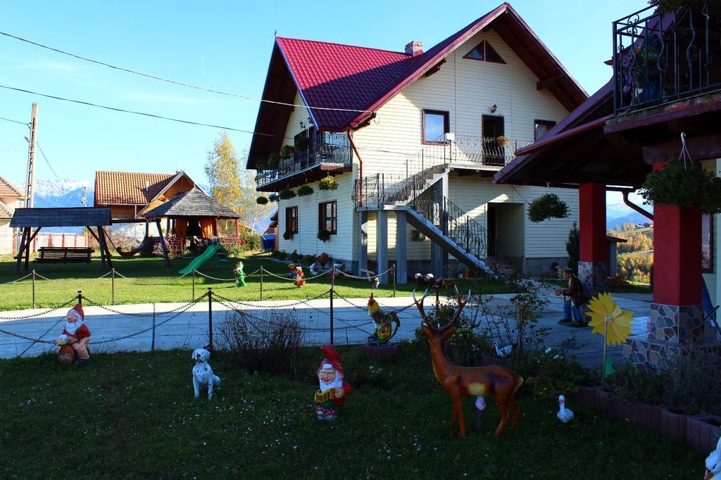 Hotel Garofita Pietrei Craiului Peştera Exteriér fotografie